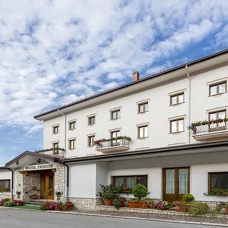 Hotel Trieste Roccaraso Exterior photo